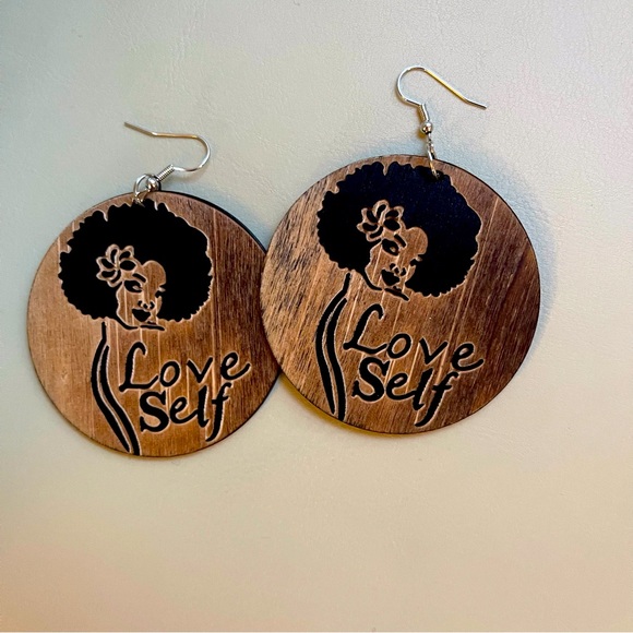 African Themed Handmade & Painted Fashion Wooden Earrings - Picture 1 of 1